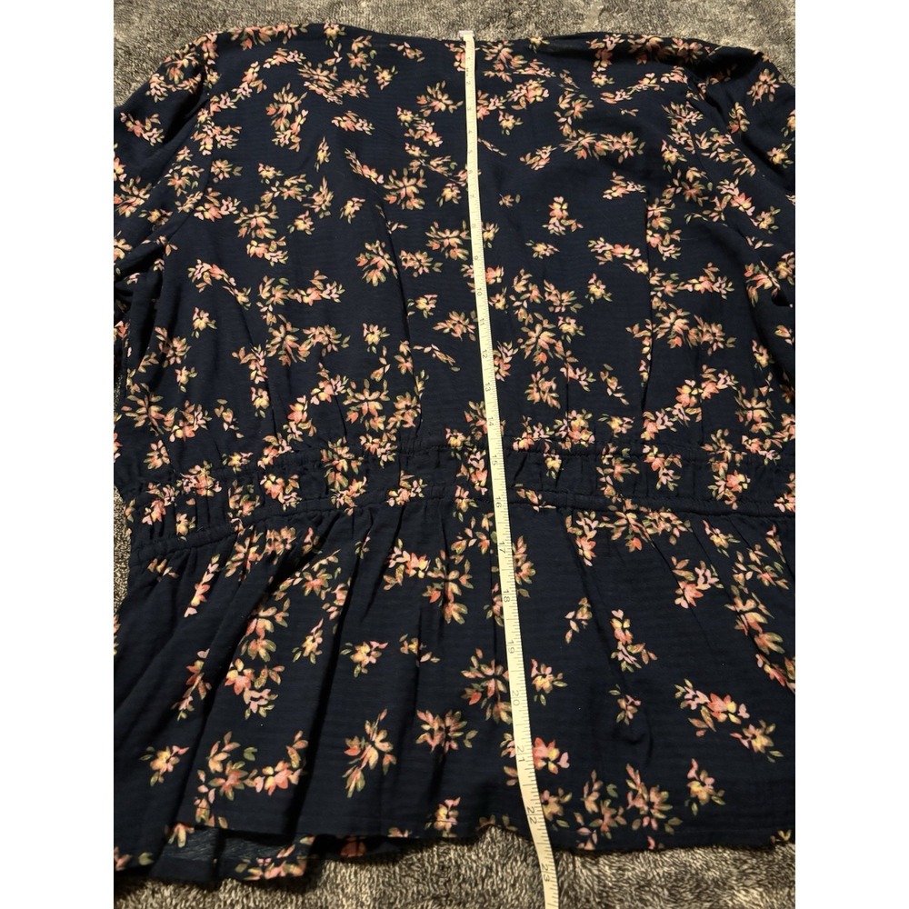 Time And Tru Navy Blue Peplum Floral Shirt Size 12-14 - Picture 12 of 13